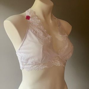 3 FOR $13-pick any lingerie send offer 3 for $13! 
Maidenform lace bra